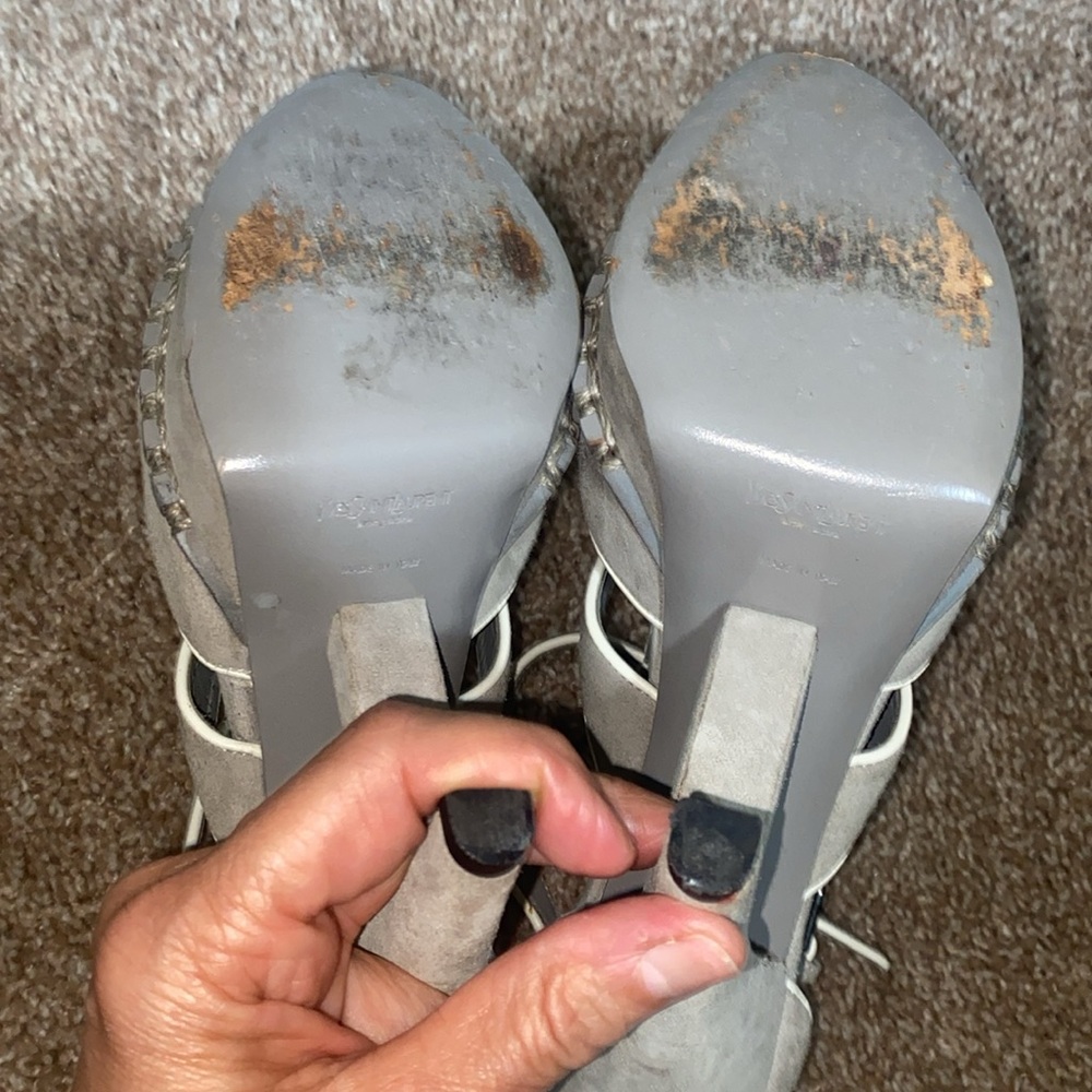 YSL | Gray Suede Sandals with T-Strap Design - Picture 7 of 11